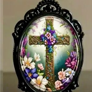 Vintage Oval Pendant Necklace Cross Flower Cluster Design, Alloy Frame, Glass